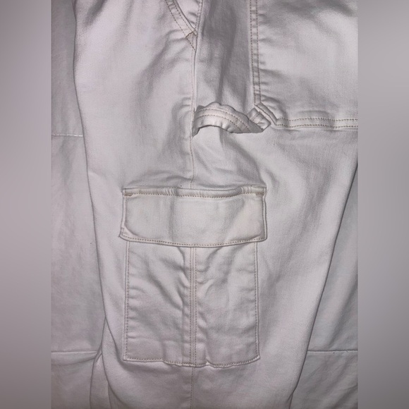 American Eagle Next Level Super Hi-Rise Cargo Jegging Cream Tan - Size 12 Short - Picture 5 of 16